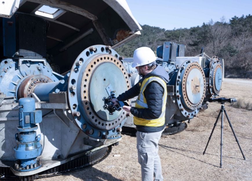 Trak wide measuring range