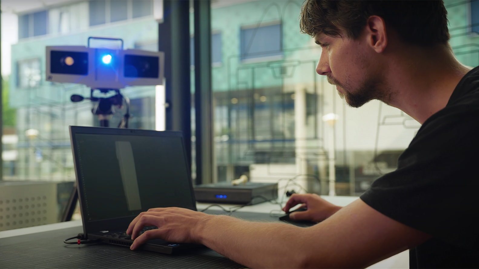 Scan a glass statue with OptimScan 5M